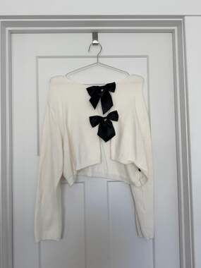 H&M Cream Cropped Knit Cardigan with Black Satin Bows XL
